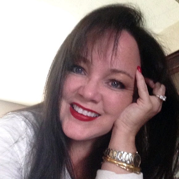 Meet your Posher, Jocelyn - Picture 1 of 1